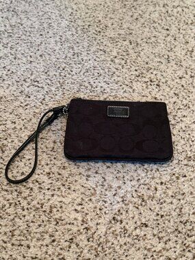 Coach | Canvas Signature C Wristlet Coin Purse | Black |
